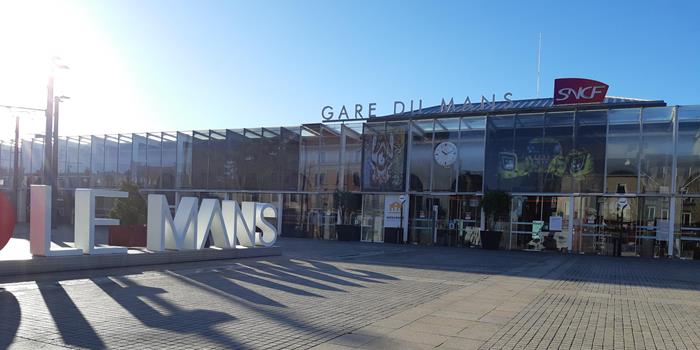 Gare de Le Mans - Équipement de la maison, de la personne, culture, loisirs, espace de service, service(s) du quotidien - 62 m²